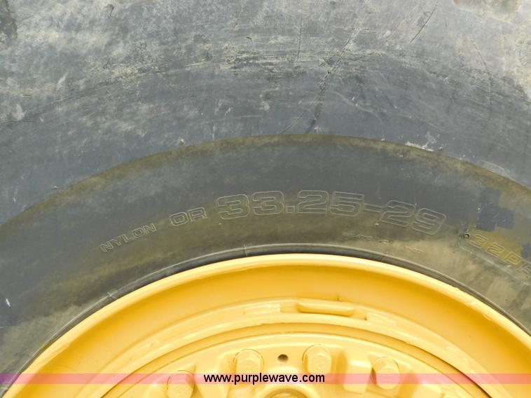 image for item K7150 2001 Caterpillar 621G conventional scraper