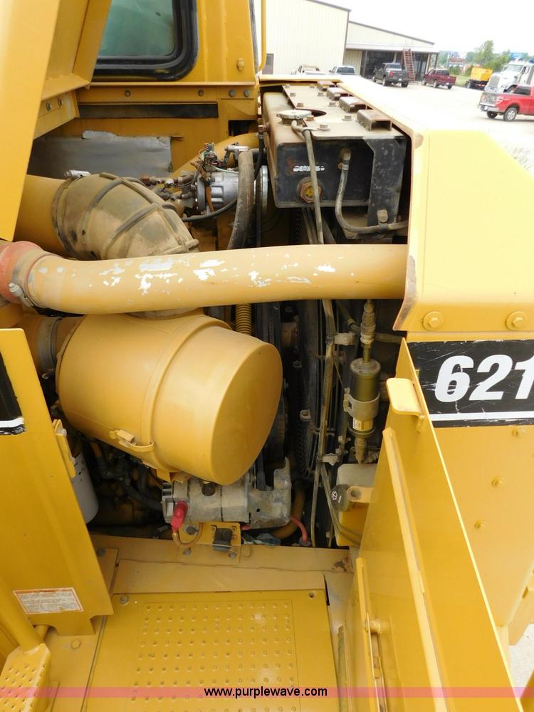 image for item K7150 2001 Caterpillar 621G conventional scraper