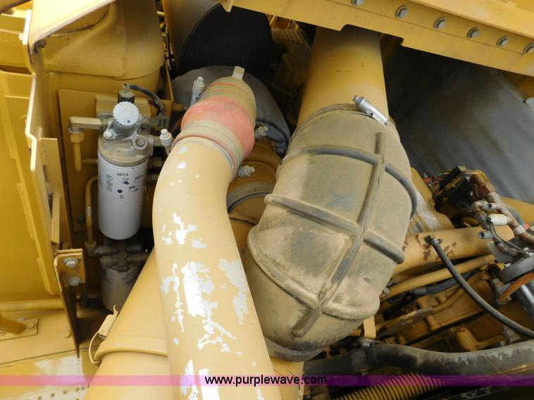 image for item K7150 2001 Caterpillar 621G conventional scraper