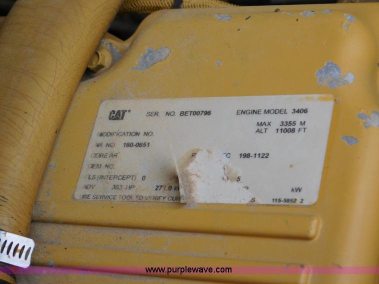 image for item K7150 2001 Caterpillar 621G conventional scraper