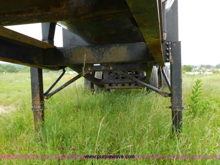 image for item K7152 2000 Trail King SHRO-26 end dump trailer