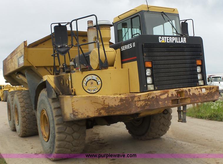 image for item K7153 1999 Caterpillar D400E Series II articulated haul truck