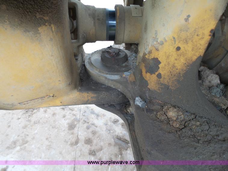 image for item K7153 1999 Caterpillar D400E Series II articulated haul truck