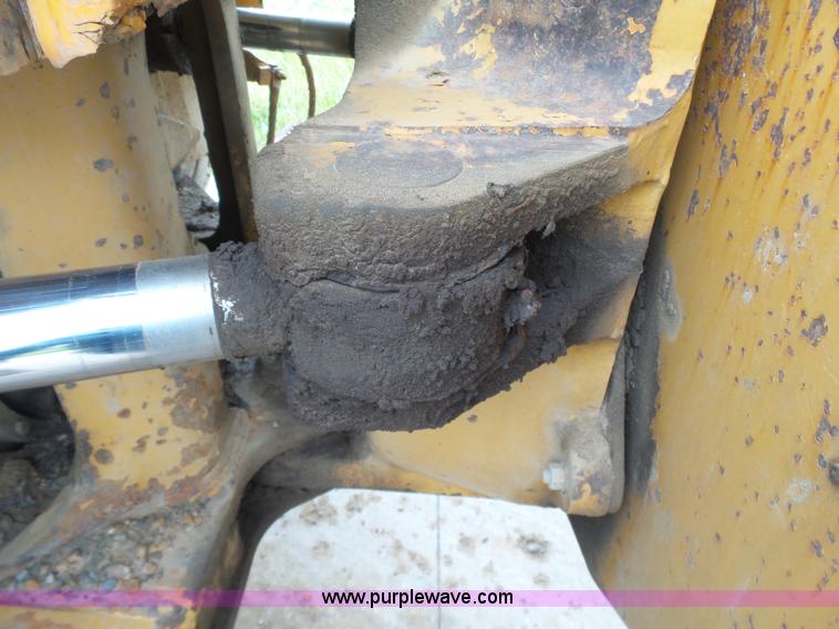 image for item K7153 1999 Caterpillar D400E Series II articulated haul truck