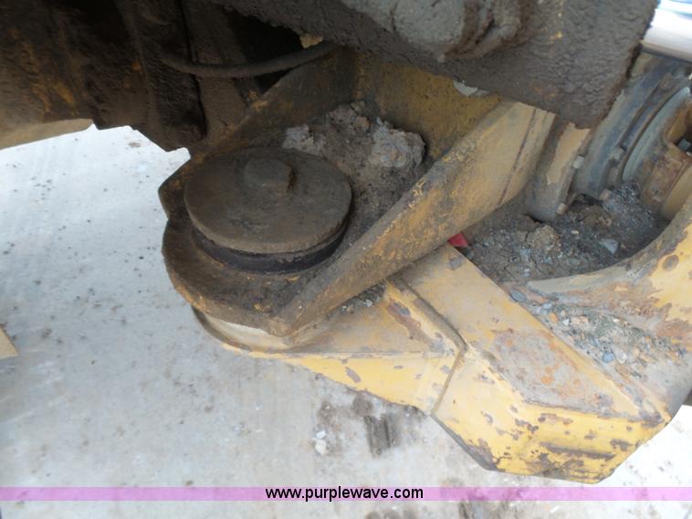 image for item K7153 1999 Caterpillar D400E Series II articulated haul truck