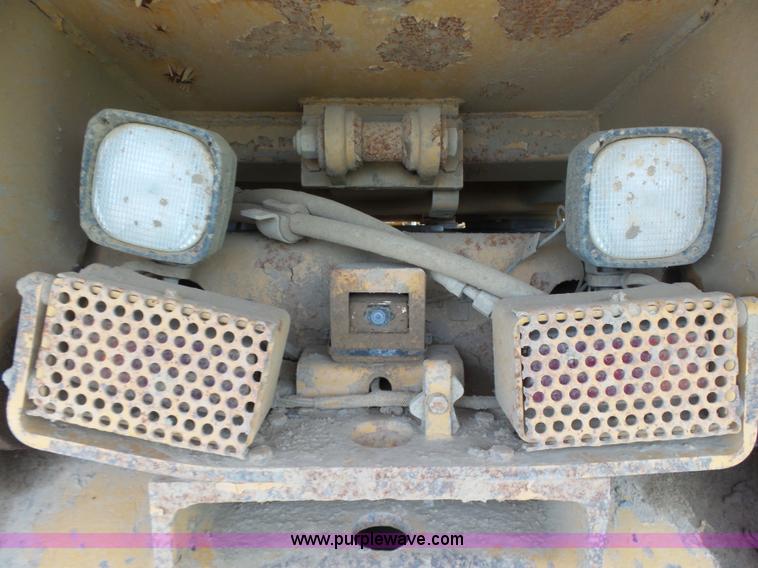 image for item K7153 1999 Caterpillar D400E Series II articulated haul truck