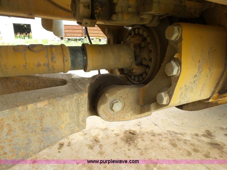 image for item K7153 1999 Caterpillar D400E Series II articulated haul truck