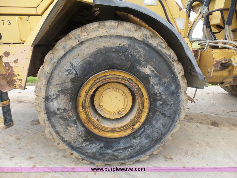 image for item K7153 1999 Caterpillar D400E Series II articulated haul truck