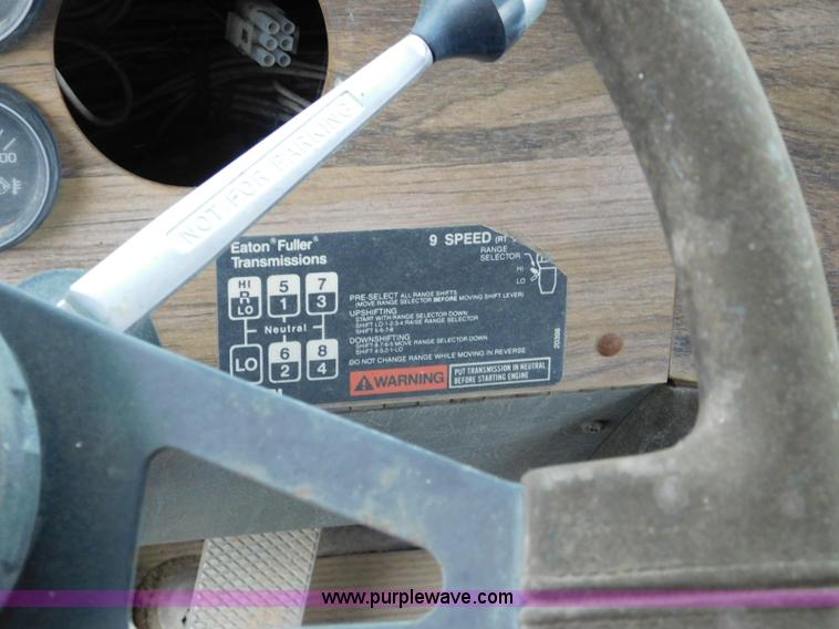 image for item K7154 1994 Western Star 4900 dump truck