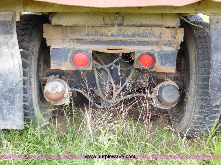 image for item K7154 1994 Western Star 4900 dump truck