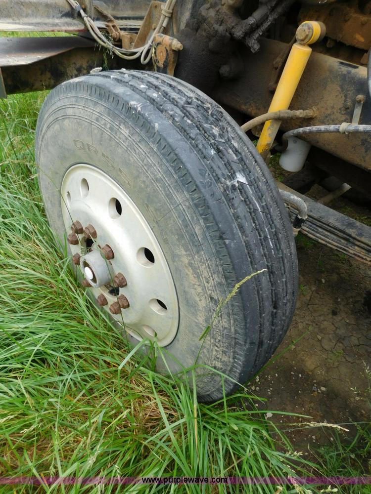 image for item K7154 1994 Western Star 4900 dump truck