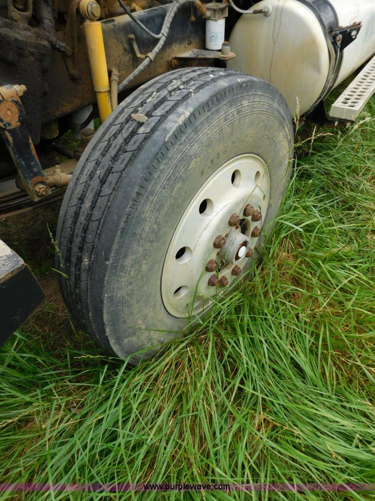 image for item K7154 1994 Western Star 4900 dump truck