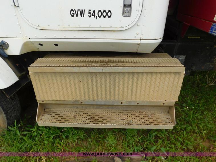 image for item K7155 1989 International F9370 dump truck