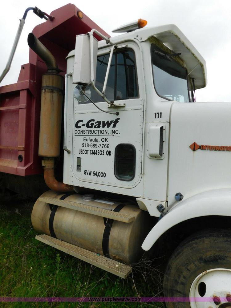 image for item K7155 1989 International F9370 dump truck