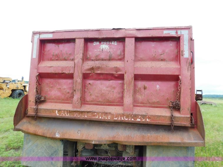 image for item K7155 1989 International F9370 dump truck