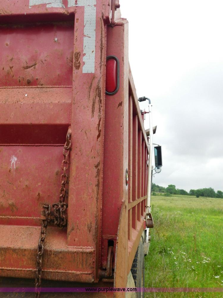 image for item K7155 1989 International F9370 dump truck