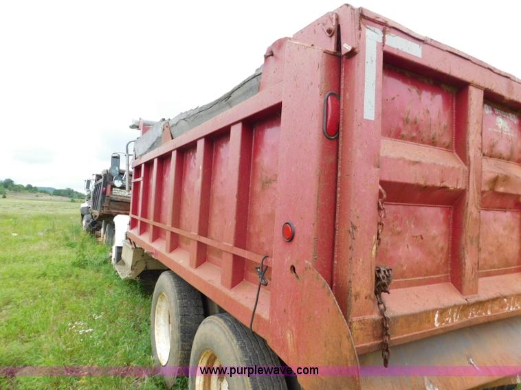 image for item K7155 1989 International F9370 dump truck