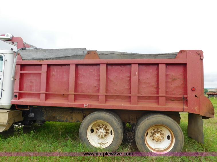 image for item K7155 1989 International F9370 dump truck