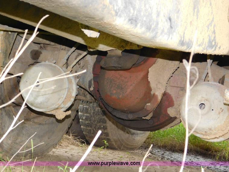 image for item K7155 1989 International F9370 dump truck