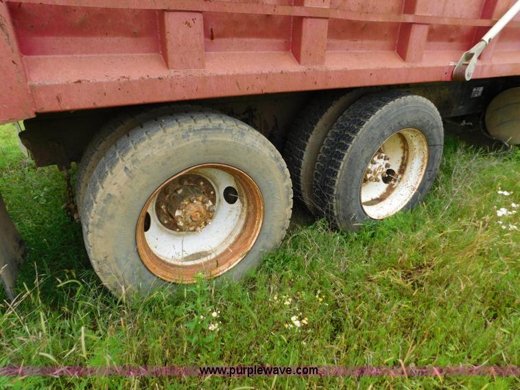 image for item K7155 1989 International F9370 dump truck