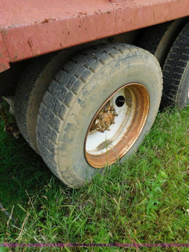 image for item K7155 1989 International F9370 dump truck