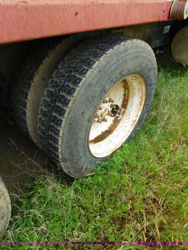 image for item K7155 1989 International F9370 dump truck