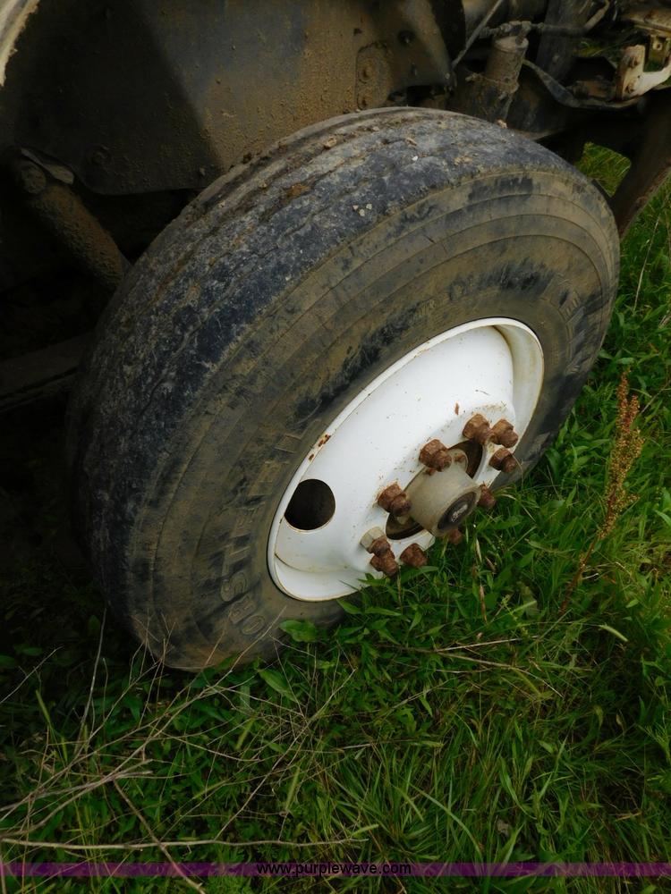 image for item K7155 1989 International F9370 dump truck