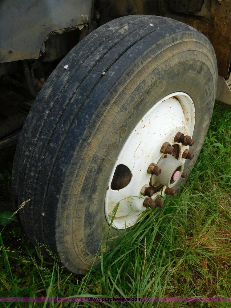 image for item K7155 1989 International F9370 dump truck