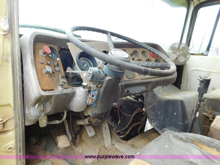 image for item K7156 1978 Ford 9000 dump truck