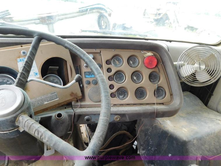 image for item K7156 1978 Ford 9000 dump truck