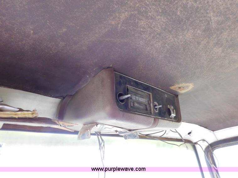 image for item K7156 1978 Ford 9000 dump truck