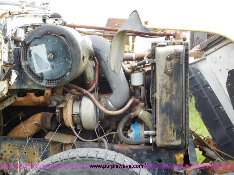 image for item K7156 1978 Ford 9000 dump truck