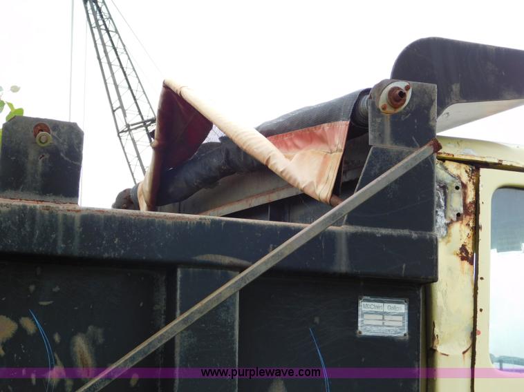 image for item K7156 1978 Ford 9000 dump truck