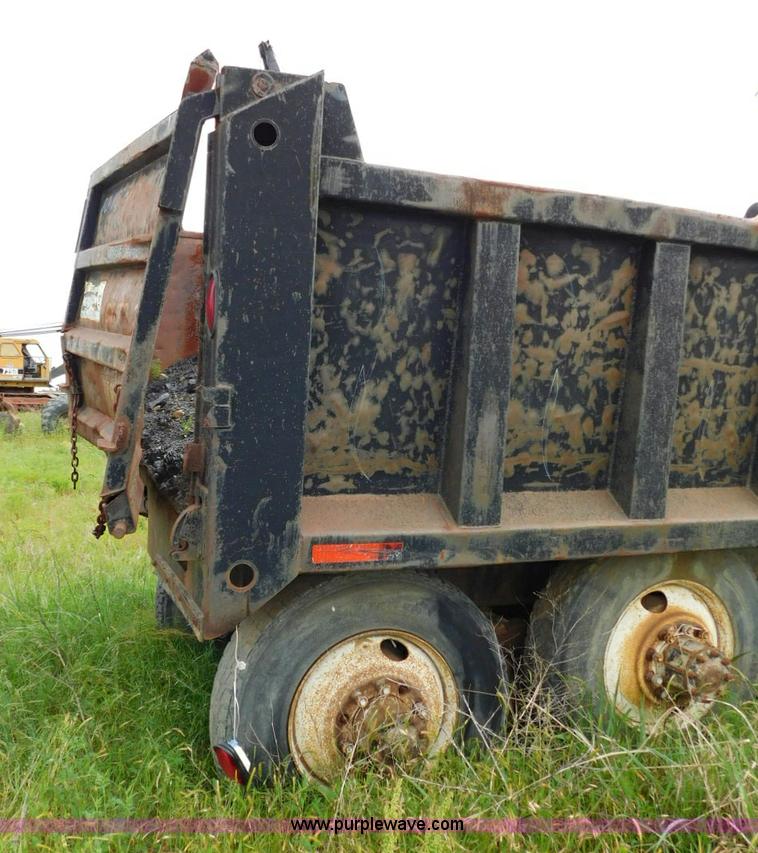 image for item K7156 1978 Ford 9000 dump truck