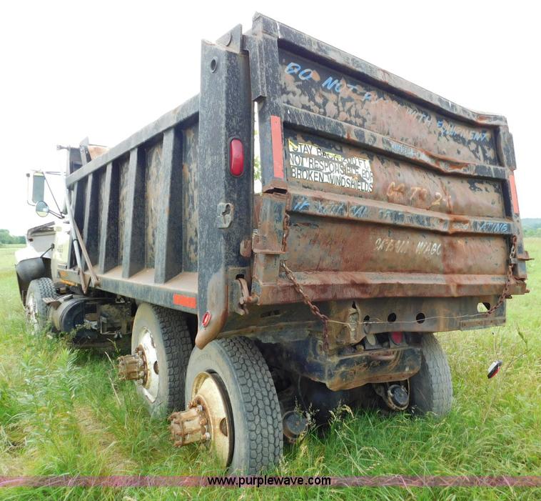 image for item K7156 1978 Ford 9000 dump truck