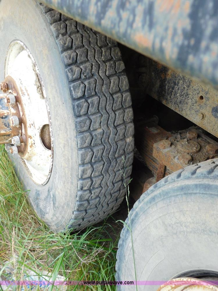 image for item K7156 1978 Ford 9000 dump truck