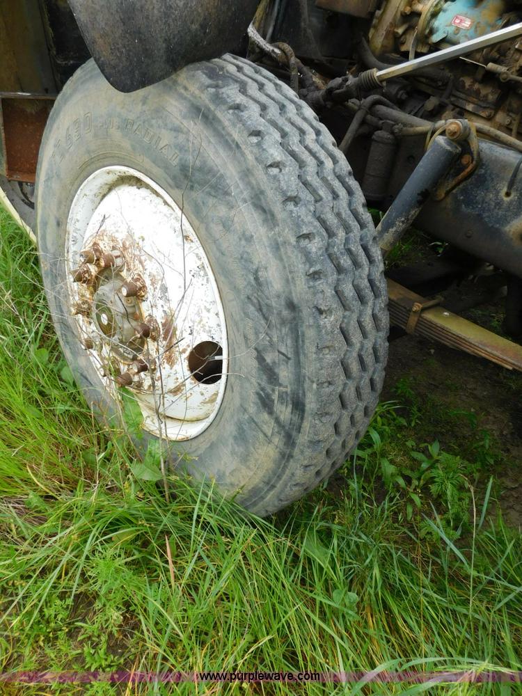 image for item K7156 1978 Ford 9000 dump truck