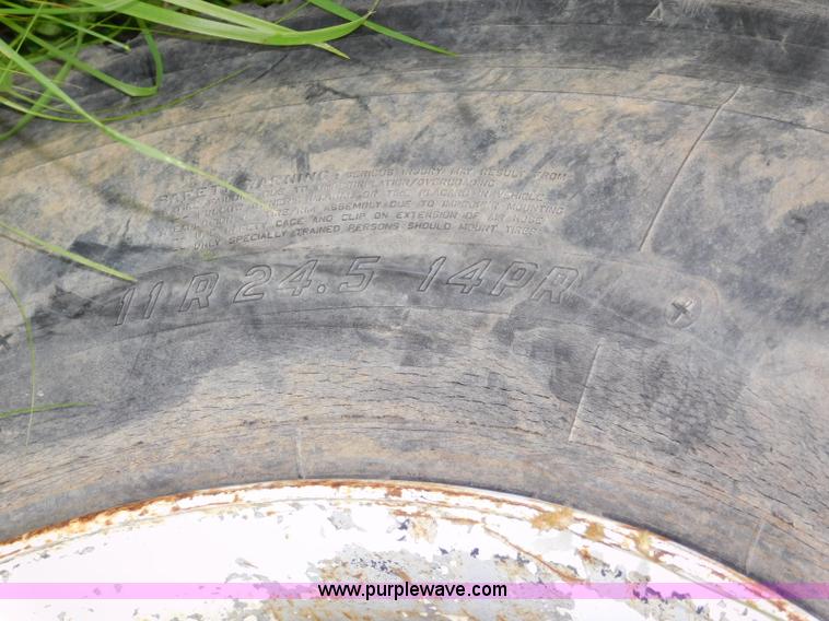 image for item K7156 1978 Ford 9000 dump truck