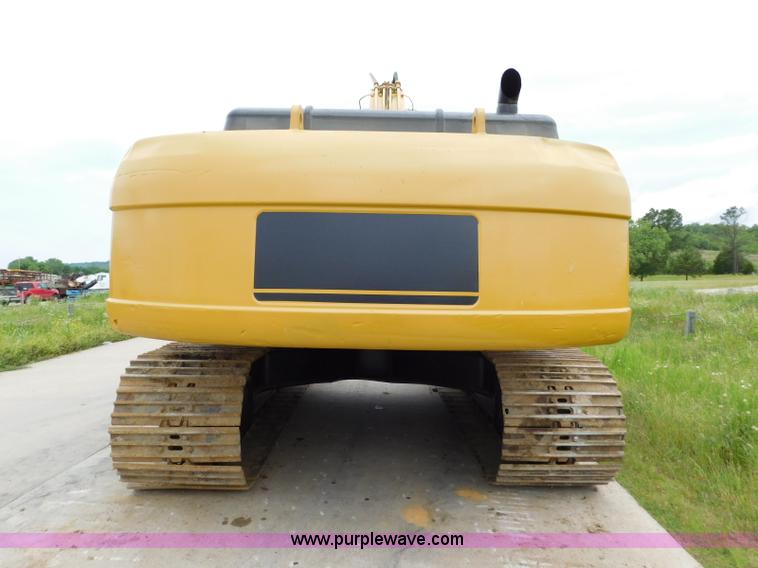 image for item K7157 2002 Caterpillar 330C L excavator