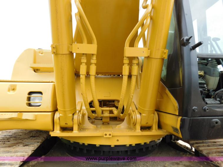 image for item K7157 2002 Caterpillar 330C L excavator