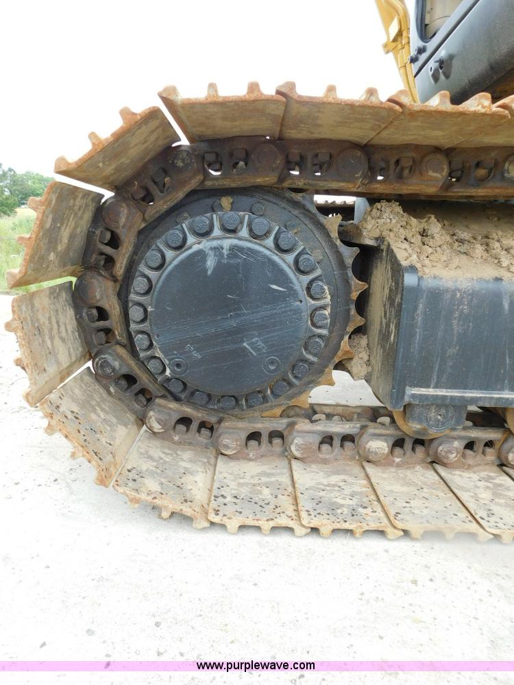 image for item K7157 2002 Caterpillar 330C L excavator