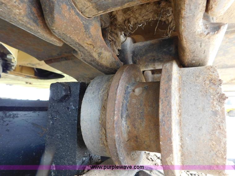 image for item K7157 2002 Caterpillar 330C L excavator