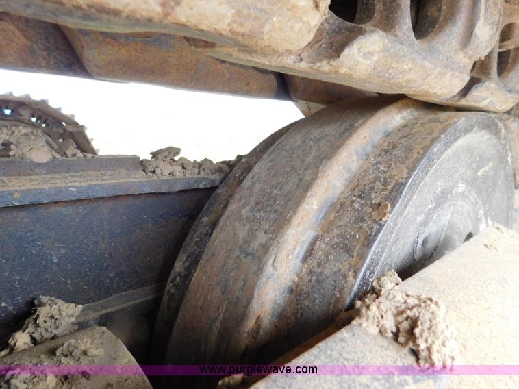 image for item K7157 2002 Caterpillar 330C L excavator