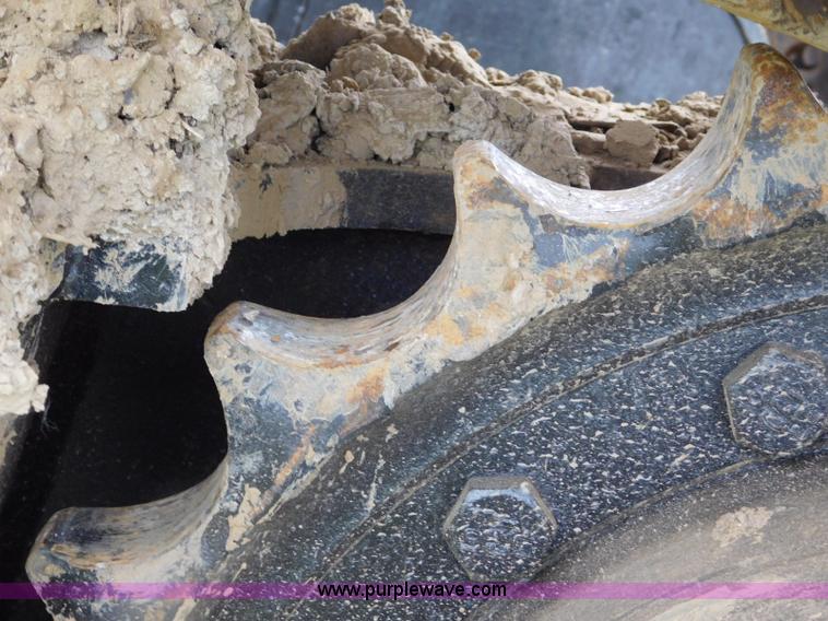 image for item K7157 2002 Caterpillar 330C L excavator