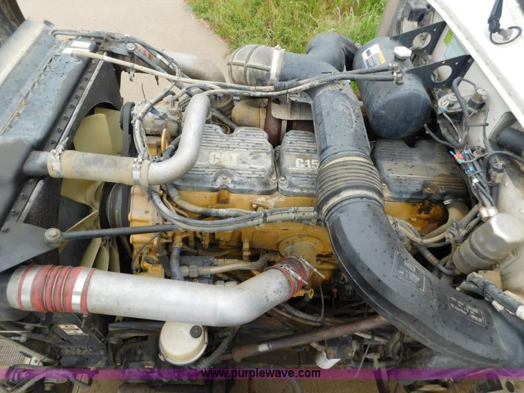 image for item K7160 2007 Peterbilt 379 semi truck