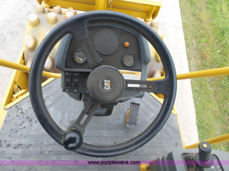image for item K7161 2003 Caterpillar CP-433E vibratory padfoot roller