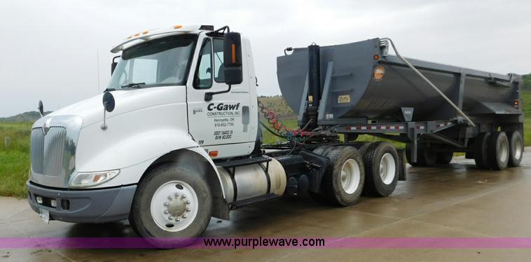 image for item K7162 2007 International TranStar 8600 semi truck