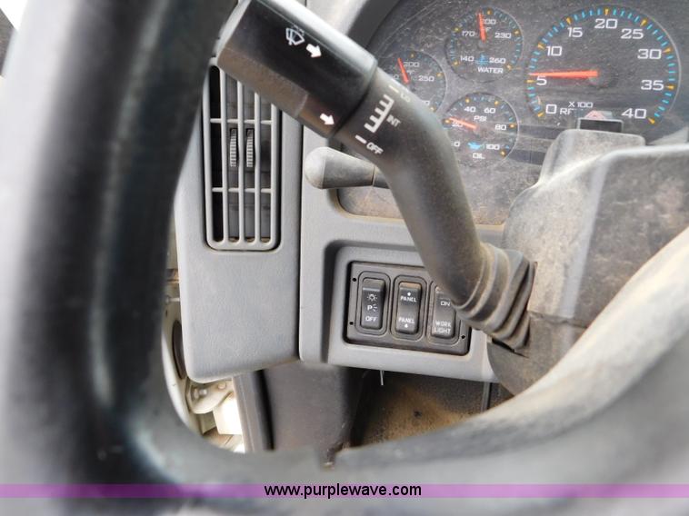 image for item K7162 2007 International TranStar 8600 semi truck