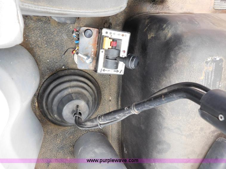 image for item K7162 2007 International TranStar 8600 semi truck