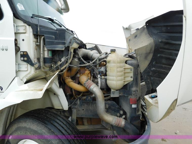image for item K7162 2007 International TranStar 8600 semi truck